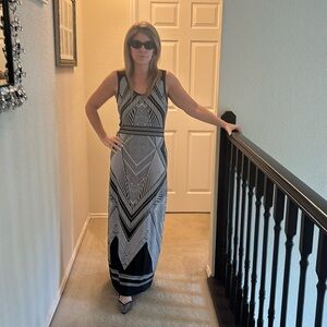 Calvin Klein sz 4 maxi dress! Excellent used condition. No alterations!